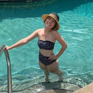 Meet your Posher, Alyssa